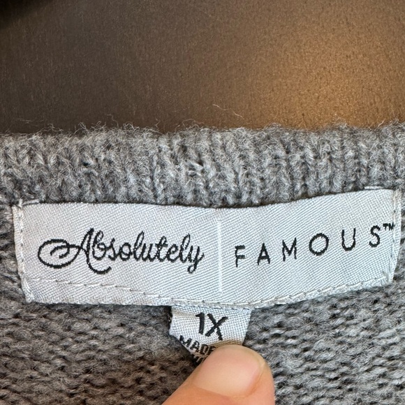 ABSOLUTELY FAMOUS Gray and Pink Women's Cardigan - Picture 5 of 9